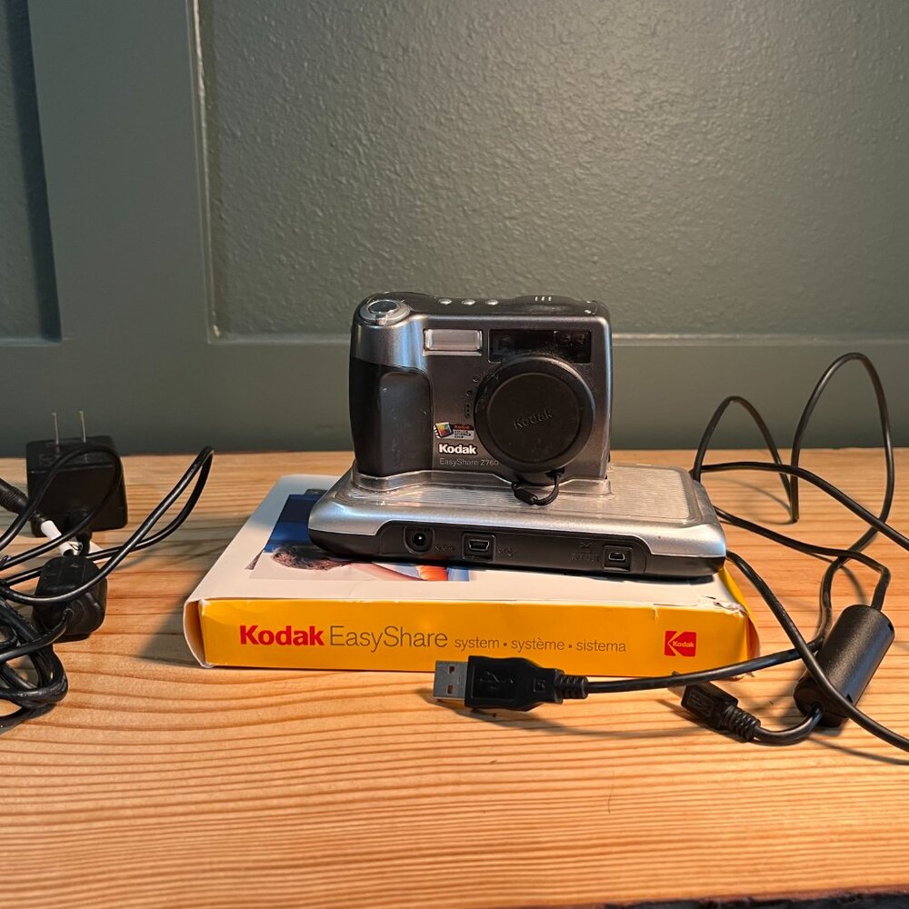2005 Kodak EasyShare Z760 Camera With Original Paperwork